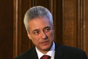 Посланикът ни в Лондон мина към протеста